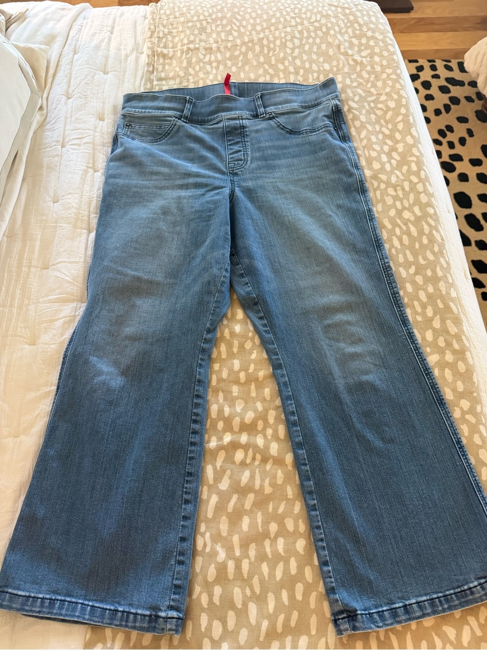 Spanx Pull-on Women’s Mid Wash Blue Bootcut Jeans Size 1X